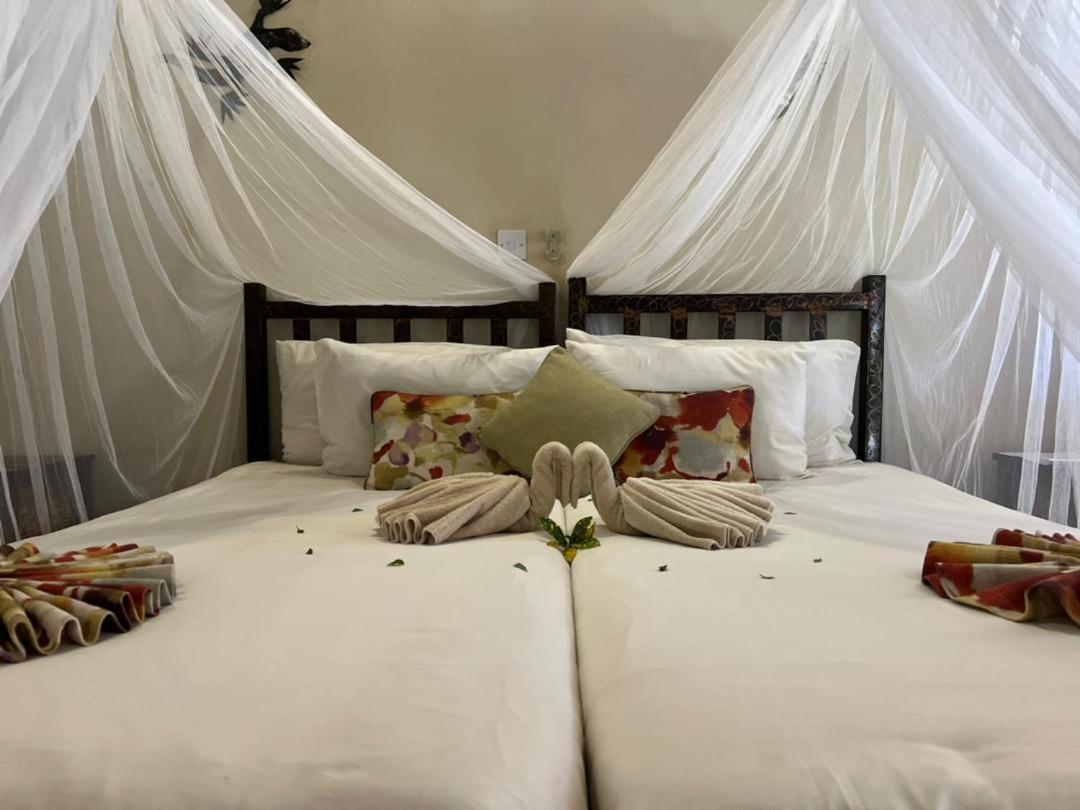 Thebe River Safaris Kasane Exterior foto