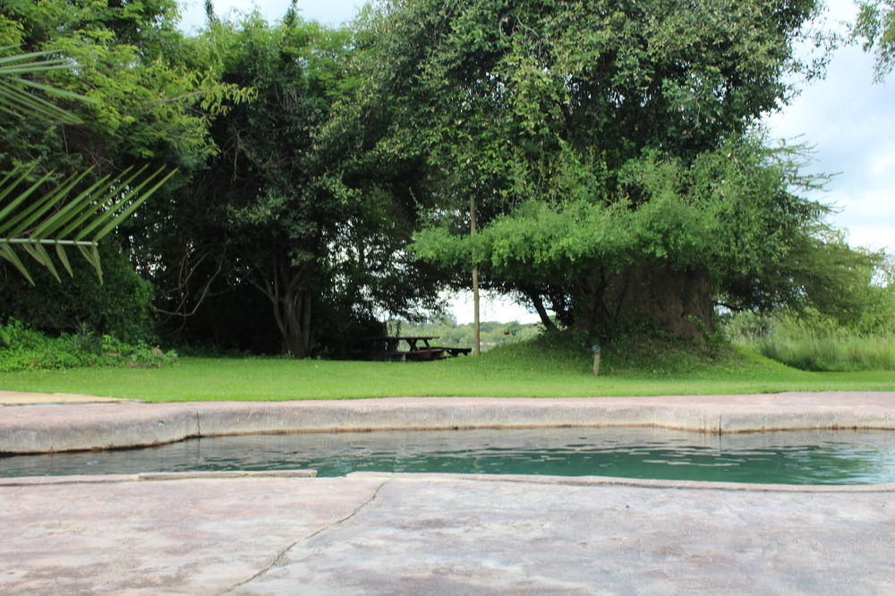 Thebe River Safaris Kasane Exterior foto
